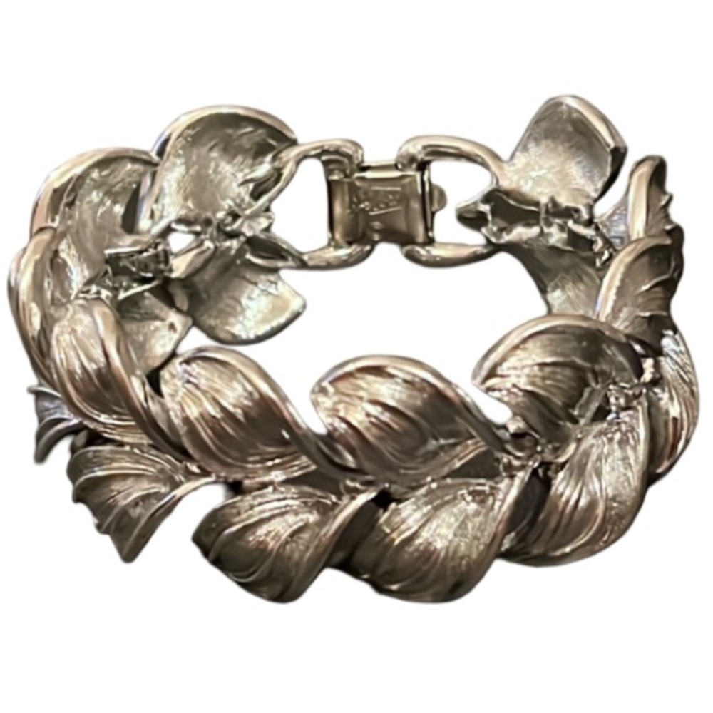 Vintage Enchanted Coro Silver Plated Etched Floral Leaf Link Chunky Bracelet